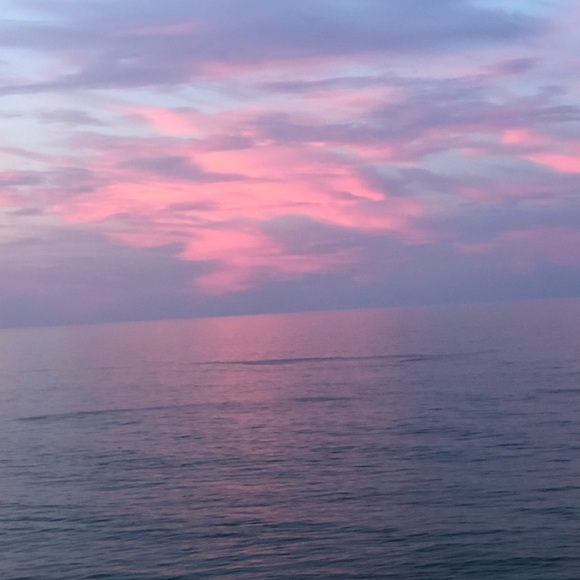 Meet your Posher, Lisa - Picture 2 of 2